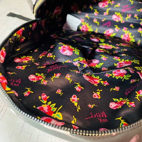 BETSEY JOHNSON FRENCH BULLDOG BACKPACK - Picture 8 of 8